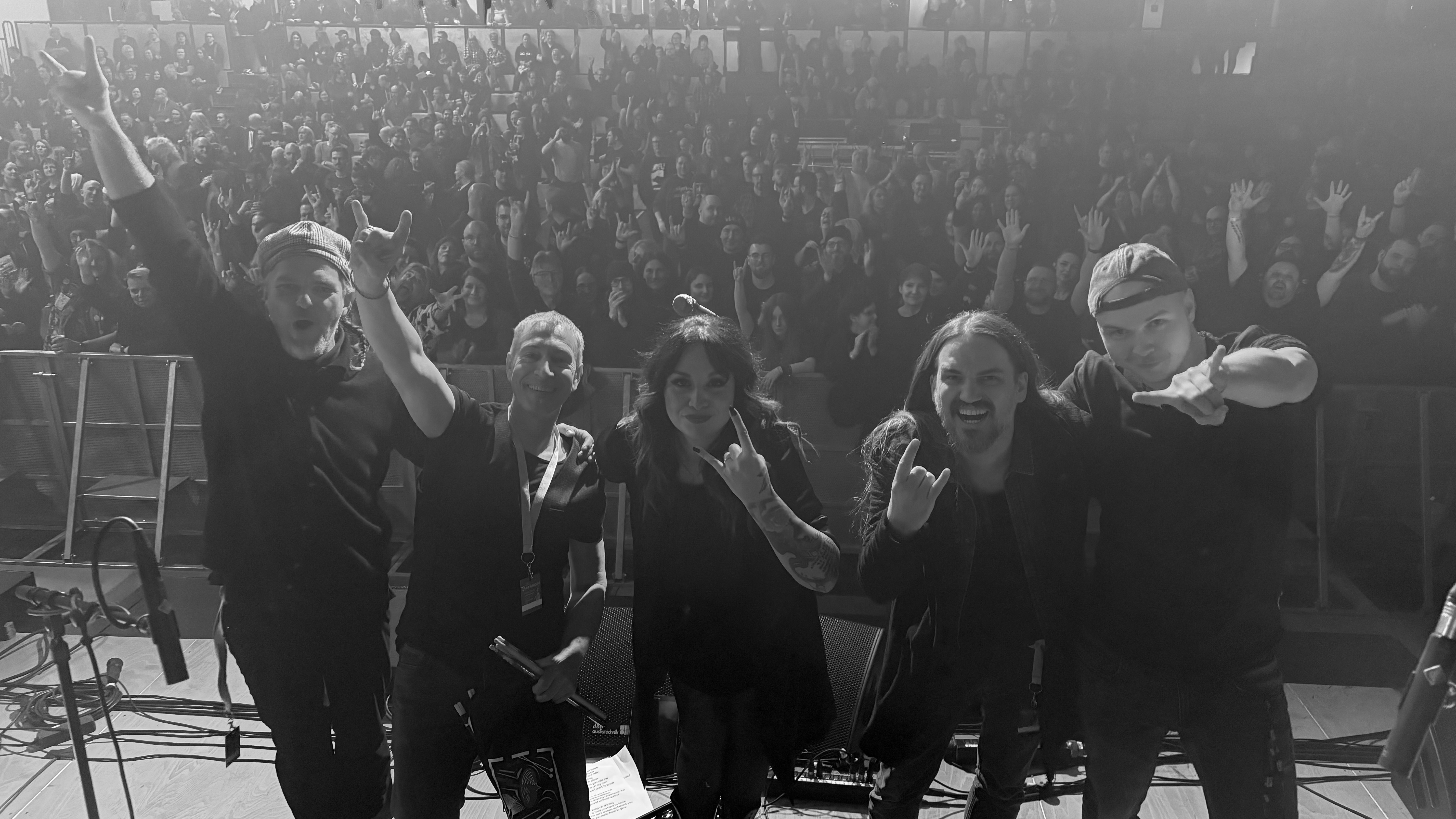 Mother Of Pearl live